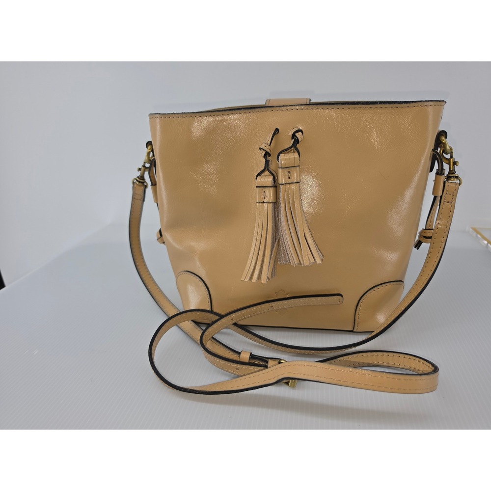 Patricia Nash Tan Leather Tassel Bucket Bag Crossbody Handbag